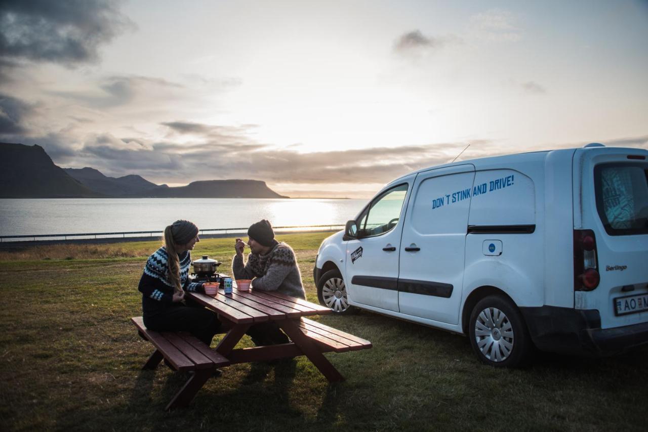 Kuku Campers - Campervans Keflavík Dış mekan fotoğraf