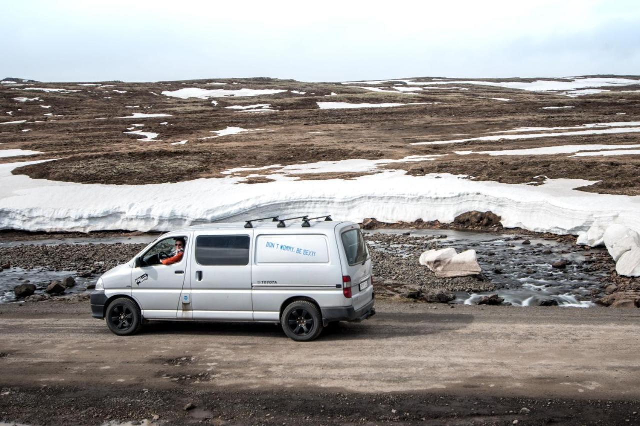 Kuku Campers - Campervans Keflavík Dış mekan fotoğraf
